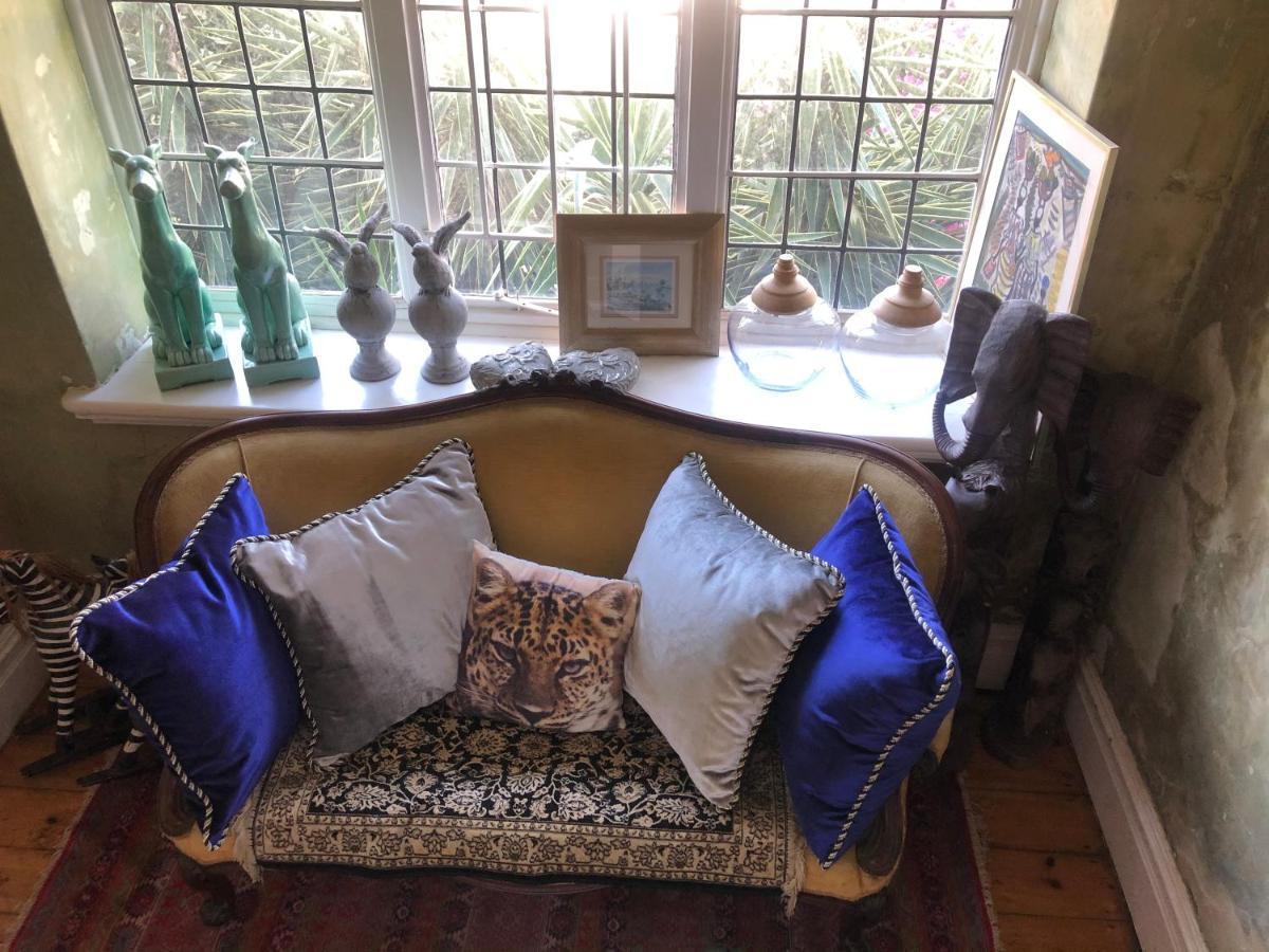 Guest house Ashby Manor